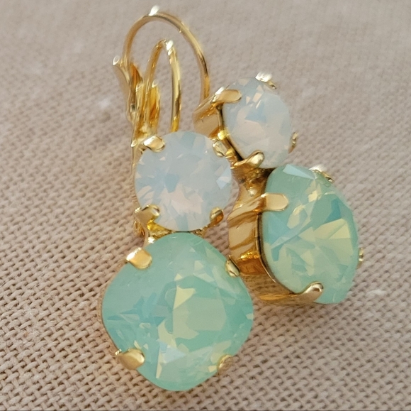 Austrian Crystal Earrings in Gold - Picture 8 of 8